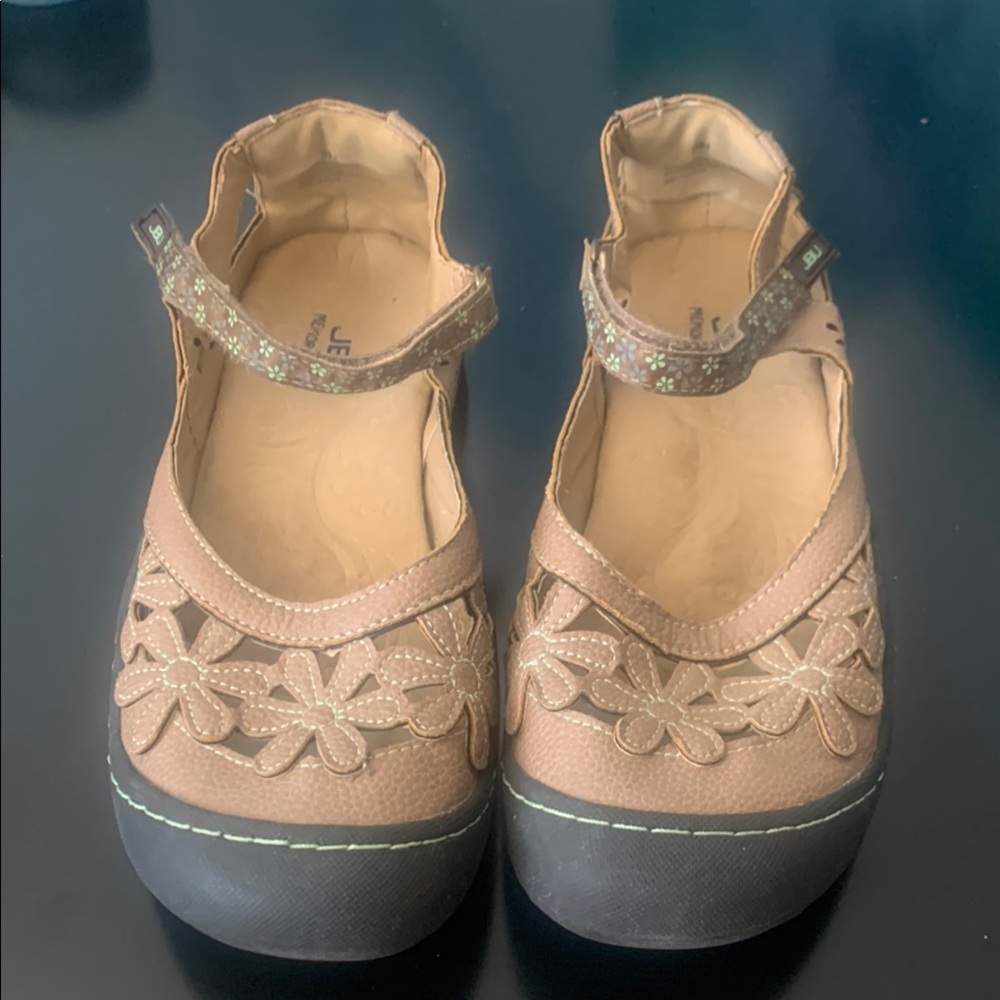 JBU Tan Floral Mary Jane Shoes